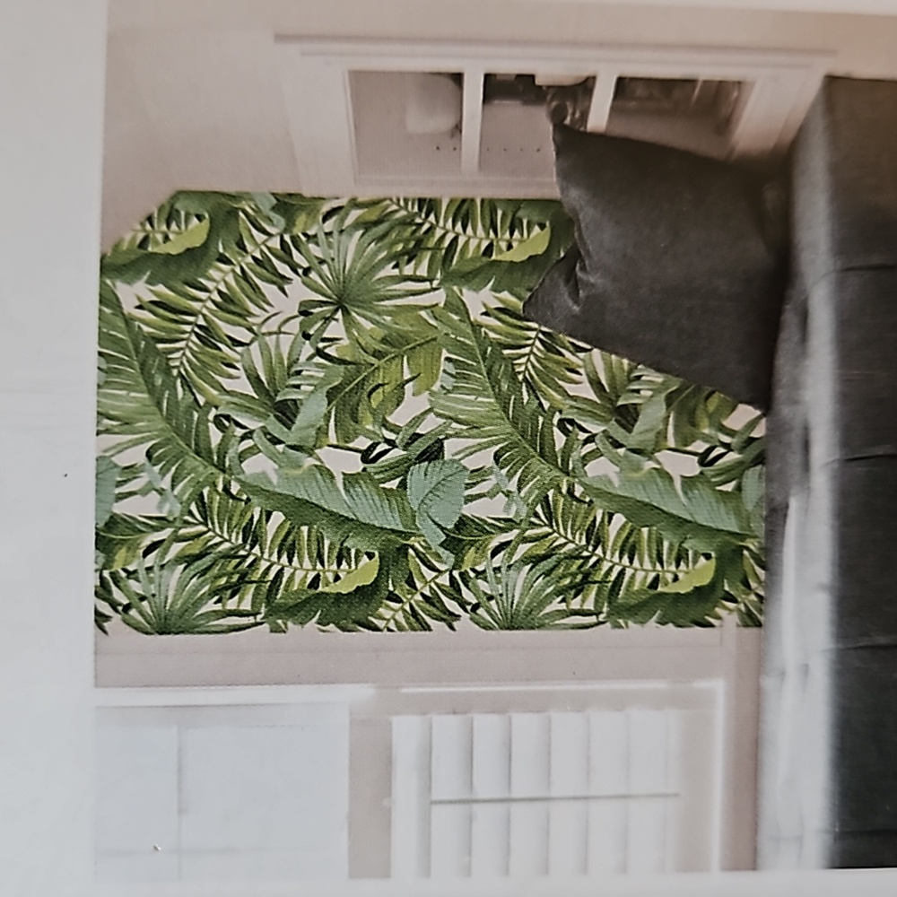 WALL POPS peel and stick wallpaper palm leaves ๐ - Picture 7 of 15